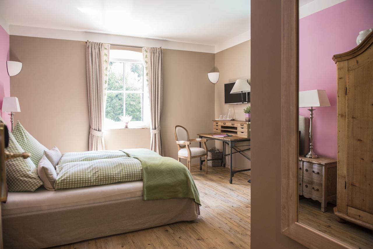 Waldruhe - Bett, Fruehstueck & Ein Laecheln Bed & Breakfast Бад Аузее Екстериор снимка